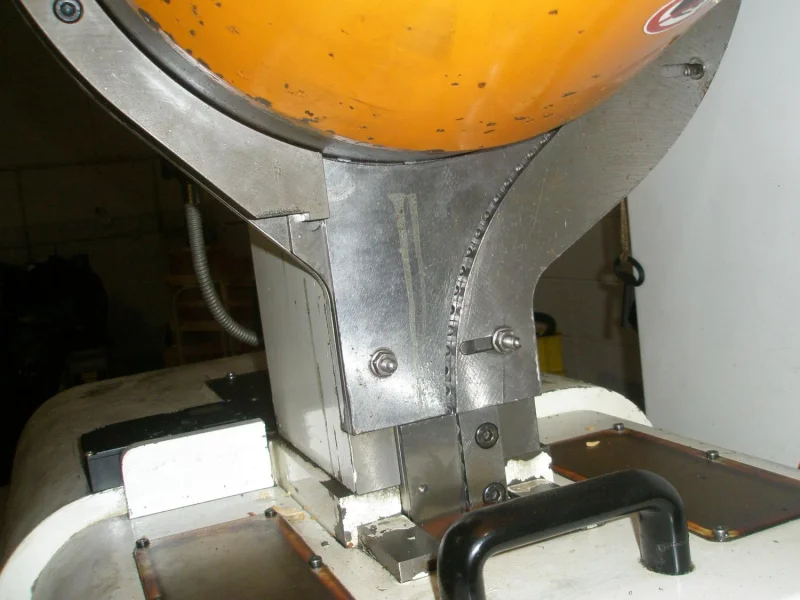 Nutap GA-12 Bent Shank Single Spindle Nut Tapper