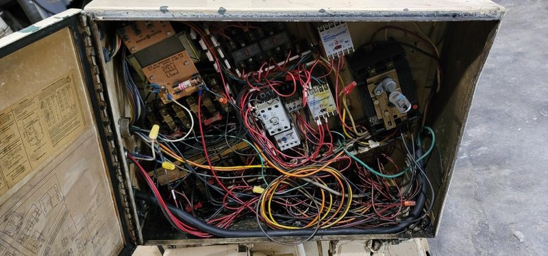 3/8″ X 3″ Hartford 10-400 Thread Roller w/LorBern Starting System