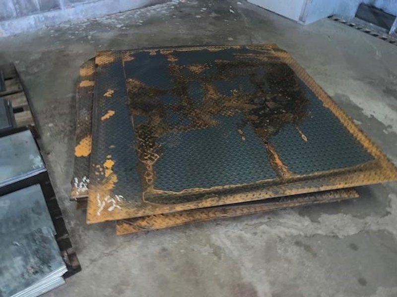 1/2" - 60" X 60" STEEL TREAD PLATE / SHEET STOCK# 3782