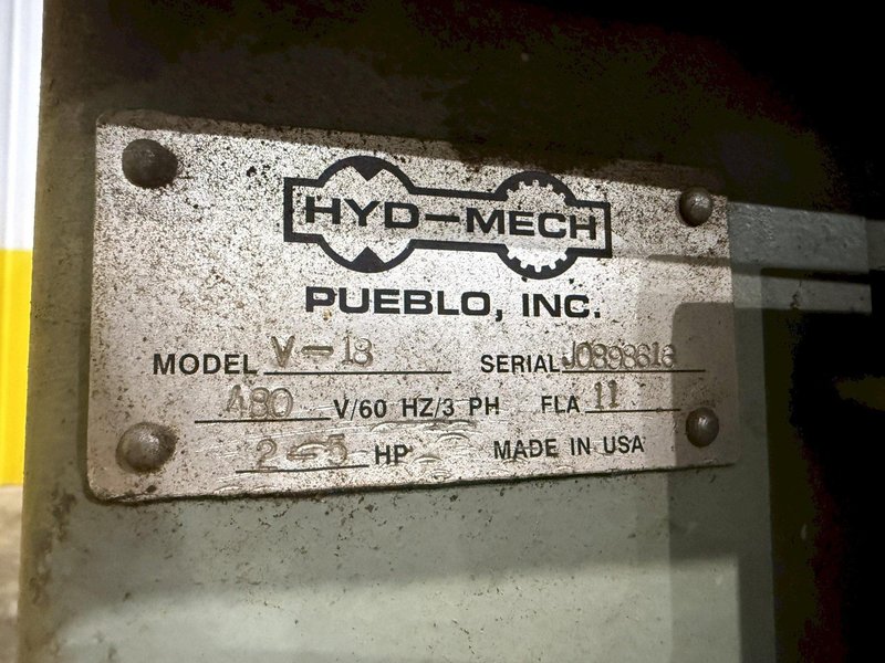 18" X 20" HYD-MECH MODEL V18 SERIES II VERTICAL BAND SAW: STOCK #24965