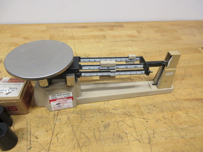 Triple Beam Balance Scale Grams W/ Calibration Weights- Auction Item