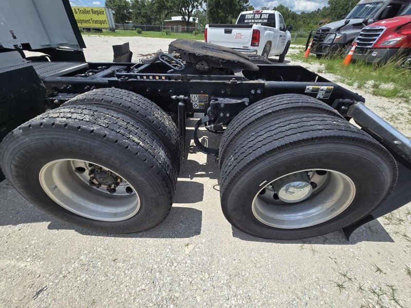 2023 Peterbilt 579 1XPBD49X7PD871368