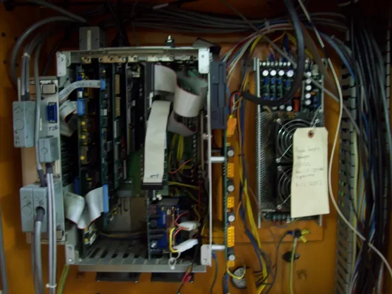 1996 HURCO BMC 40 | Machining Centers, Vertical