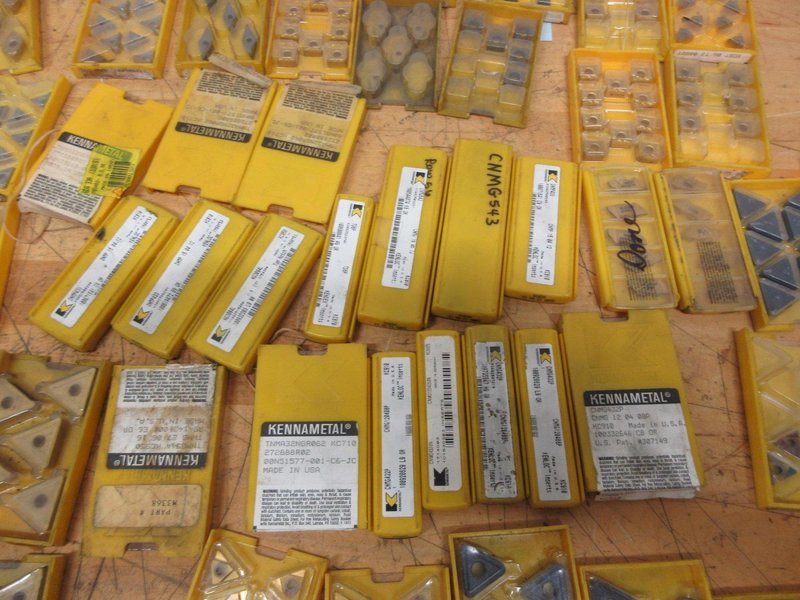 Kennametal Carbide Turning Inserts, Many Types, Facing, Boring, Parting, Grooving- Auction Item