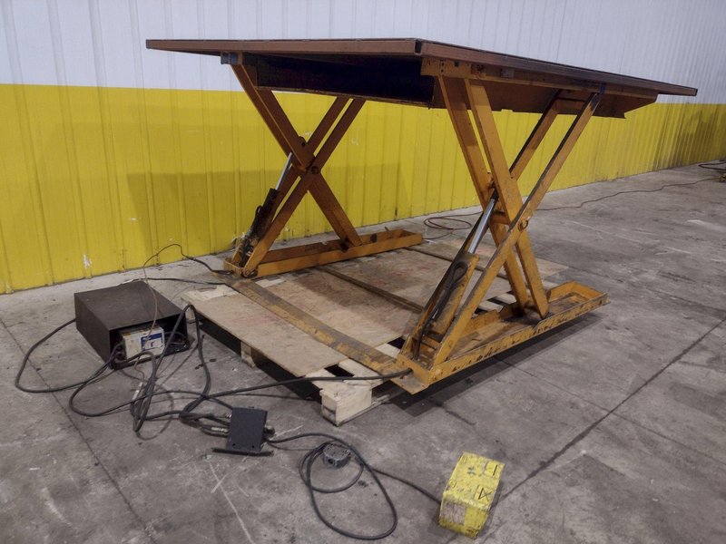 2,000 LBS X 96" X 72" ECONOLIFT MODEL #DT-SL38-20 LIFT TABLE: YOBRO #24990