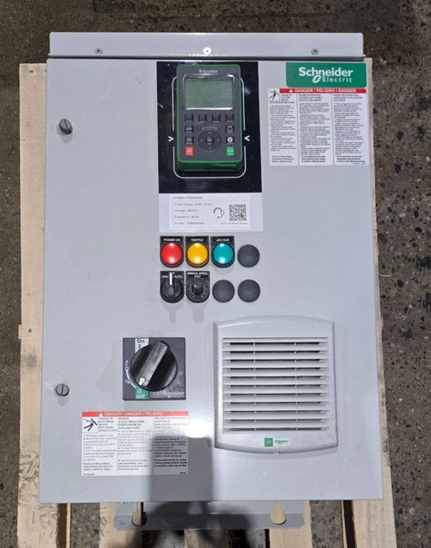 SCHNEIDER ELECTRIC ATV660D11T4N2AAWABN 15 HP VARIABLE SPEED AC DRIVE USED