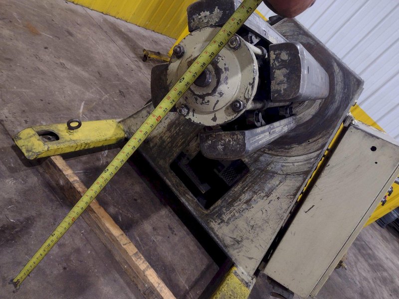 4,000 LBS x 32" MINSTER MODEL #426-SC-SP MOTORIZED COIL REEL UNCOILER : YOBRO #25766