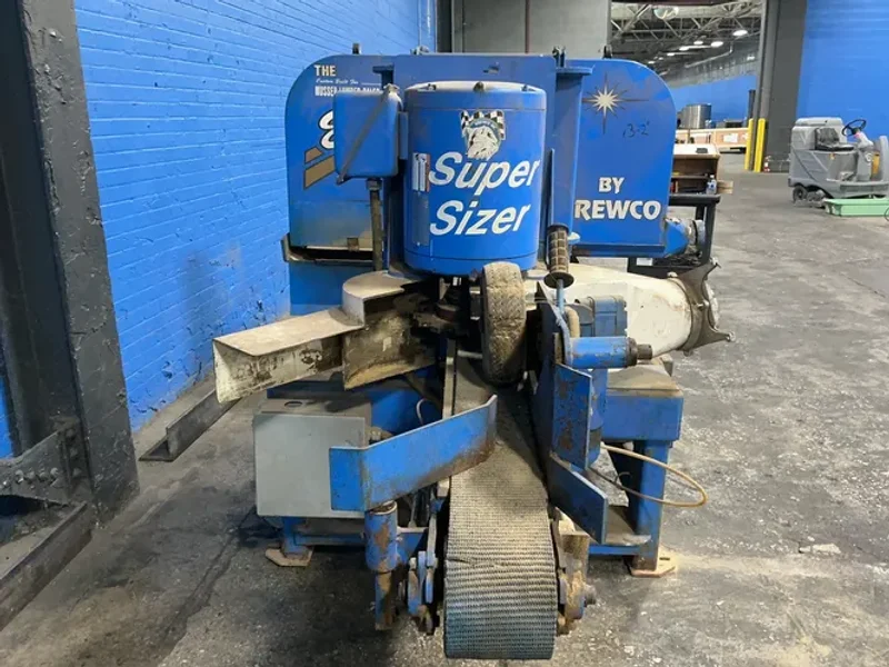 BREWCO INC. 167” CONVEYOR, 30 HP PALLET SAW