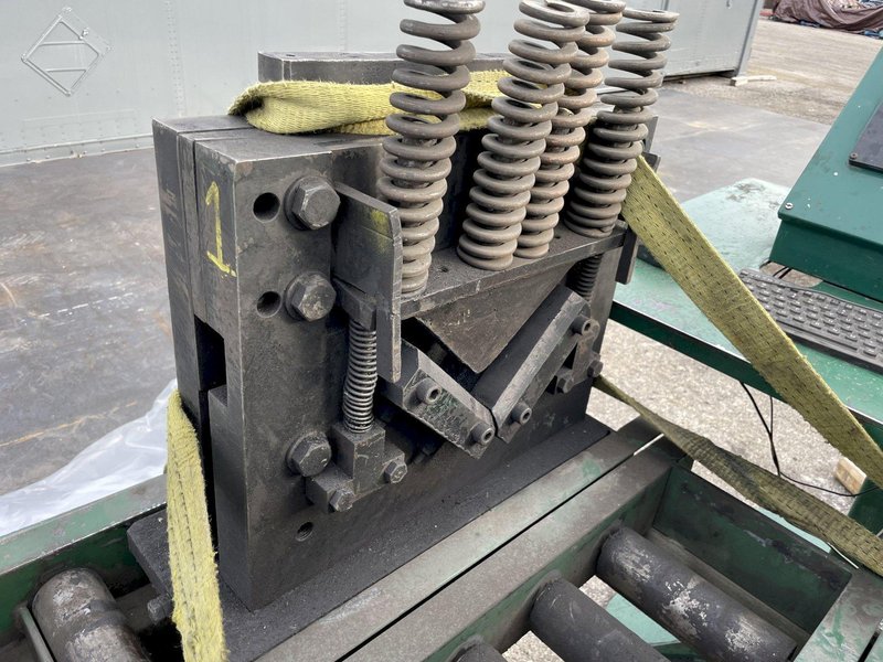 150 TON WHITNEY MODEL #765 HYDRAULIC SHEAR FOR ANGLE, FLATS, AND CHANNEL: STOCK #20760