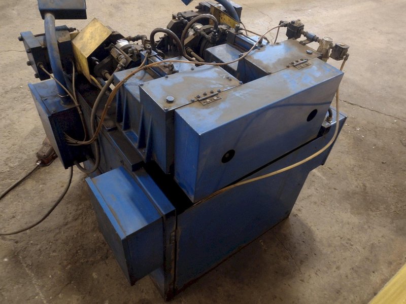 3/4&quot; (2) HEAD ASHLAND MODEL #100 PIPE THREADER WITH  LANDIS LANCO #6T HEADS: STOCK #18210