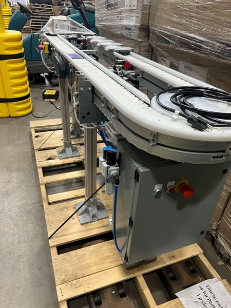 Used – DORNER MOD:32MVA1121 FLEXMOVE CONVEYOR W/ OPTIDRIVE CONTROLS