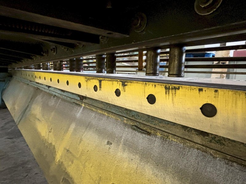 12' x 1/4" NIAGARA MODEL #812 MECHANICAL POWERED SHEAR: STOCK #21848