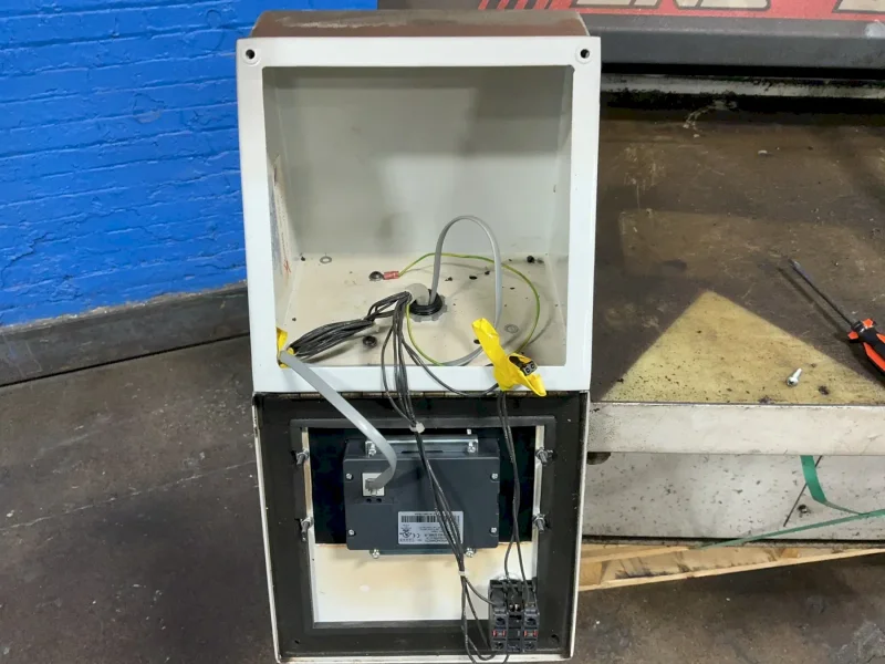 LNS 24” X 40 BAR FEEDER  -  8104