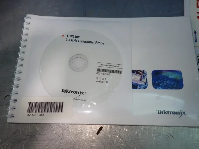 TEKTRONIX 3.5GHZ DIFFERENTIAL PROBE W/CASE  -  TDP3500