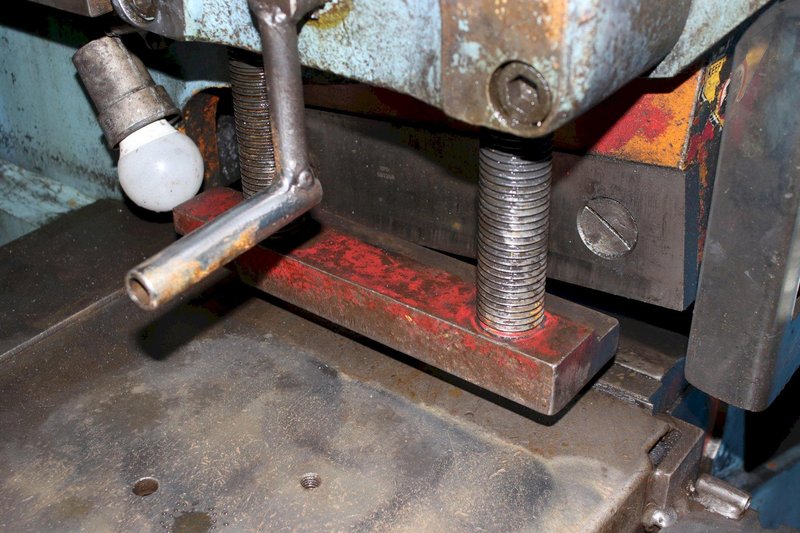 6&quot; X 6&quot; X 1/2&quot; BUFFALO MODEL #2-1/2 IRONWORKER: STOCK #76112