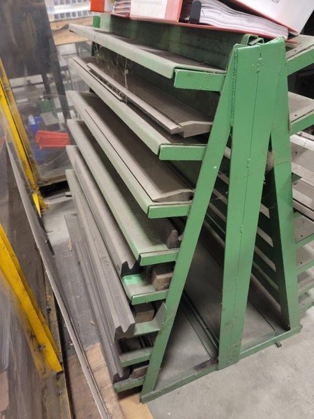 Amada 242 Ton X 14' 8-Axis CNC Press Brake W/Robotic Manipulator, Model HG2204RH