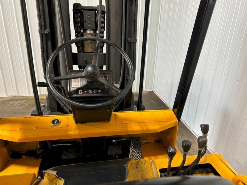 15,000 LBS CATERPILLAR MODEL #T150D LP GAS FORKLIFT: YOBRO #25876