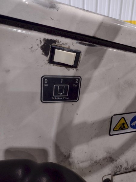 TENNANT 2400 FLOOR SCRUBBER: STOCK #18641