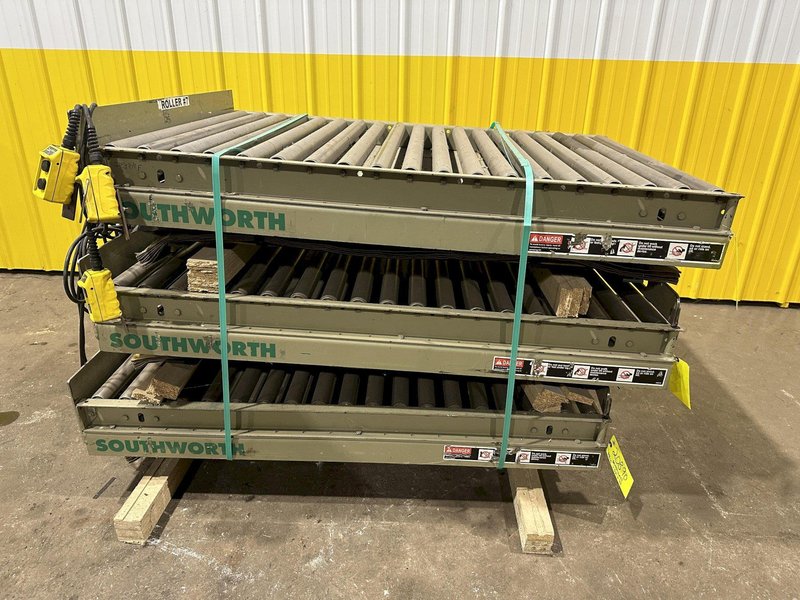 3800 LBS X 60" X 42" SOUTHWORTH HYDRAULIC SCISSOR LIFT TABLE WITH ROLLER CONVEYOR TOP, 110 VOLT: STOCK #20888