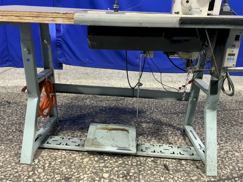 JUKI 20” X 33” SEWING MACHINE  -  LU-1560N