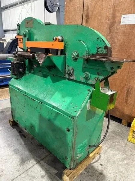 PIRANHA P3  Hydraulic Iron Worker 50 Ton USA #7576