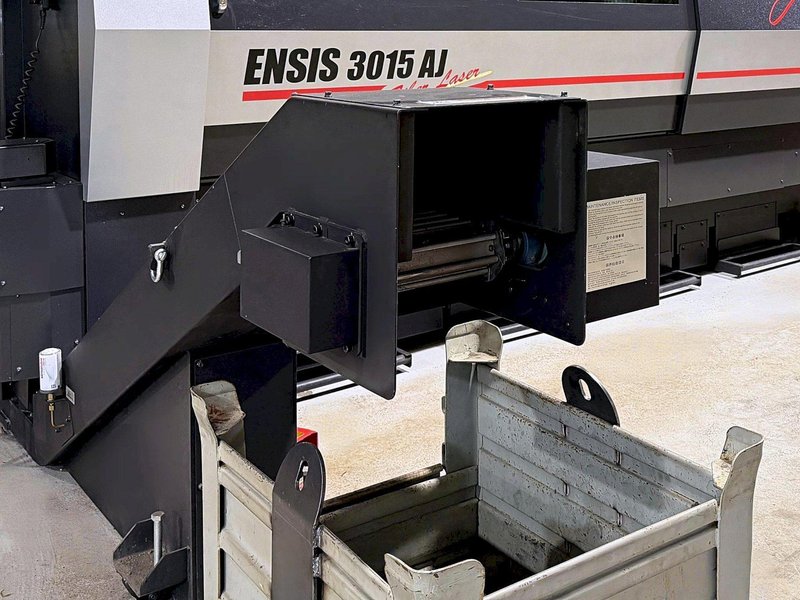 Amada Ensis 3015 AJ 9KW Fiber