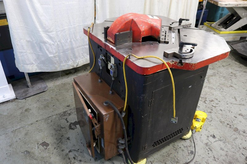 AMADA NOTCHER: STOCK 73593