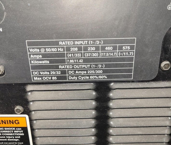 MILLER ALT 304 SERIES ARC WELDER WITH FEEDER USED