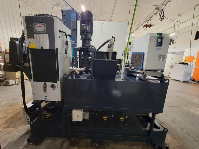 2017 Makino PS105 CNC Vertical Machining Center For Sale