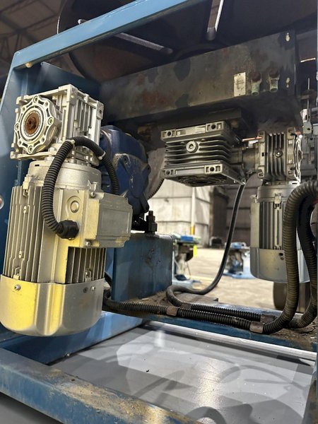 1300 LBS LACROIX MODEL #LAWP600 POWERED WELDING POSITIONER: STOCK #18443