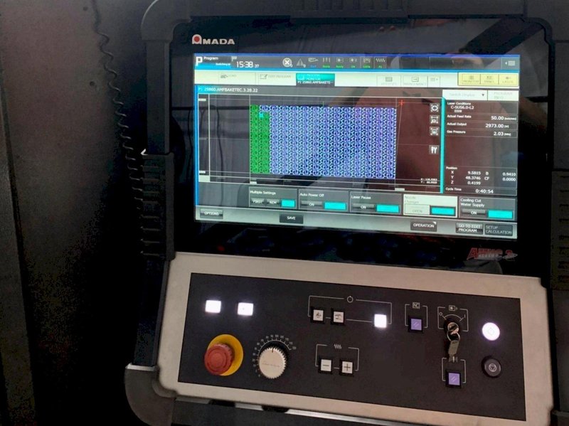 Amada ENSIS-3015AJ 3kW Fiber w/ Automation