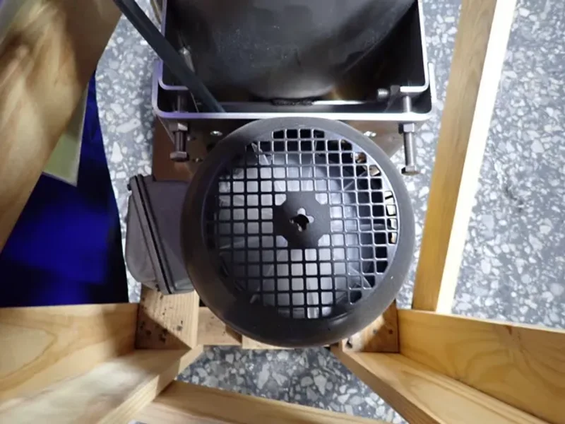 Cincinnati 12" Fan - Waf-12
