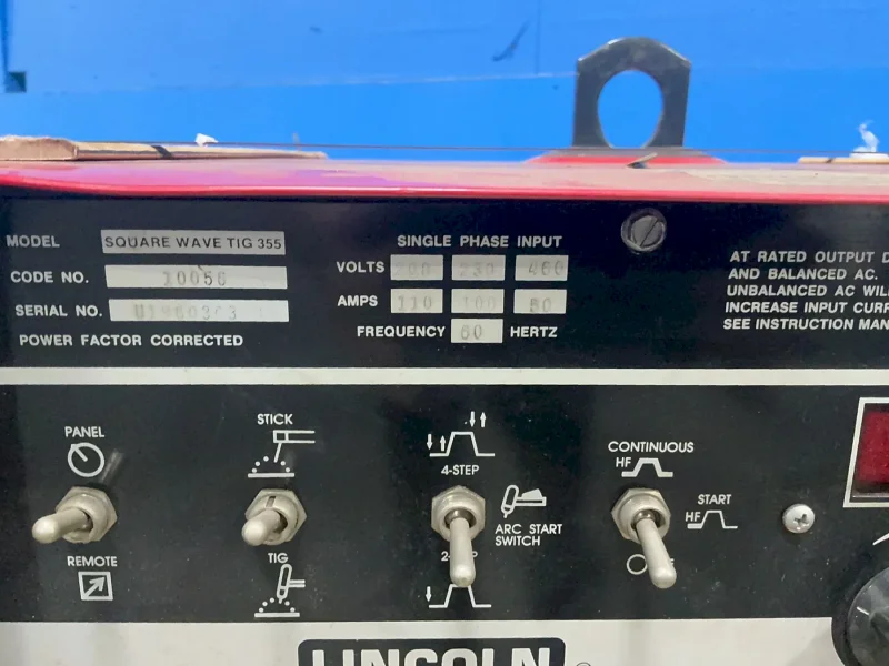 LINCOLN ELECTRIC TIG WELDER  -  SQUARE WAVE TIG-355