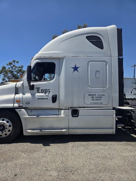 Freightliner Cascadia, 2016