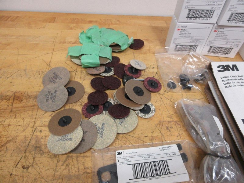 3M and Other Roloc Abrasives, Scotchbrite Polishers, (2) Rolls 3M Utility Cloth 1" x 80 Grit- Auction Item