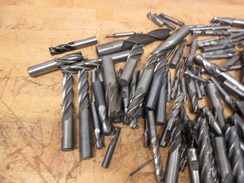 End Mills, Dull and Broken, 50/50 Mix of HSS and Carbide- Auction Item