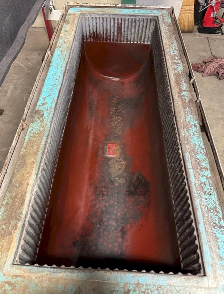 5 Cu. Ft. Burr Bench Vibratory Finishing Tub 4616, 15"W x 15"D x 44"L Tub