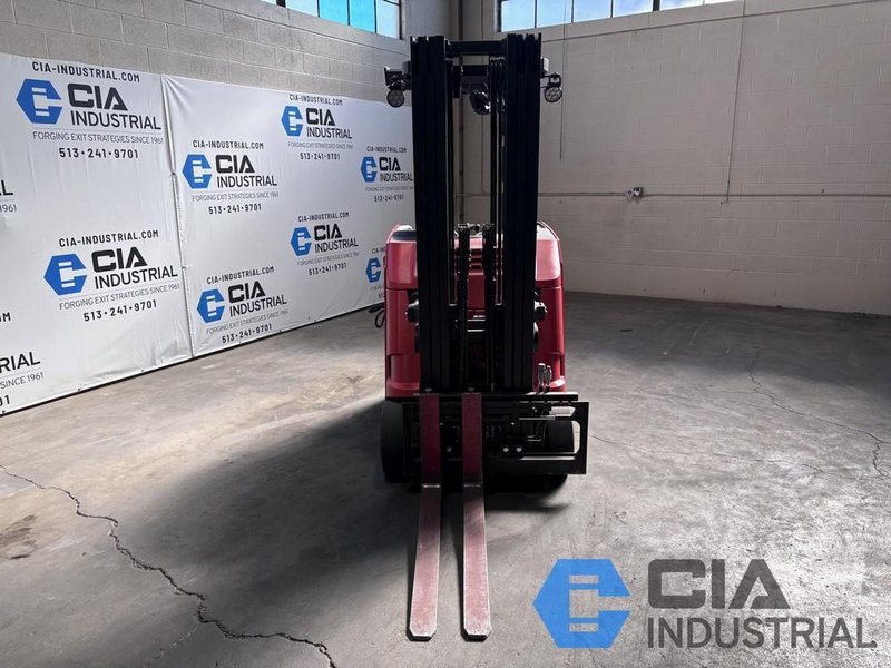 2024 - 3,500 LB. RAYMOND MODEL 425-C35TT STAND-UP ELECTRIC FORKLIFT