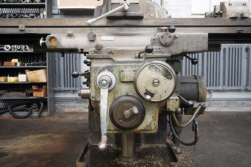#3 CINCINNATI MODEL #3MI HORIZONTAL UNIVERSAL MILL WITH TOOLMAKERS OVERARM SPINDLE: YOBRO #25929