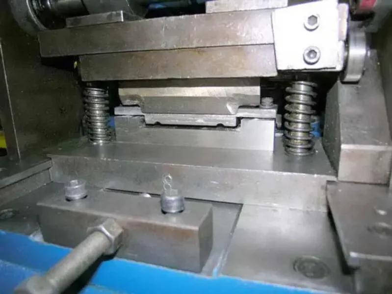 USED 5 STAND ROLL FORMER