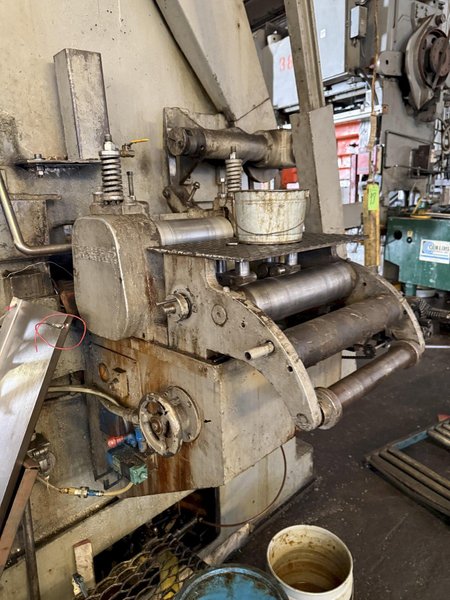 200 TON MINSTER P2-200-48 PIECE MAKER STRAIGHT SIDE HIGH SPEED PRESS. STOCK #0432526