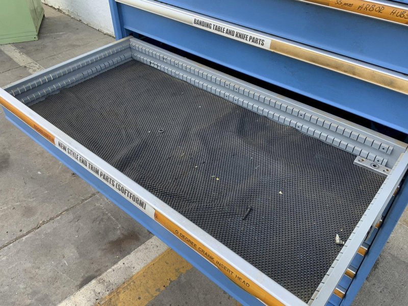 11 DRAWER VIDMAR CABINET W/ CONTENTS: STOCK #81348