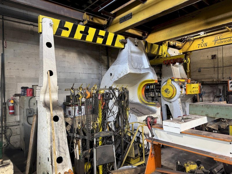 400 TON X 108&quot; CHAMBERSBURGH WHEEL PRESS. STOCK # 0889025