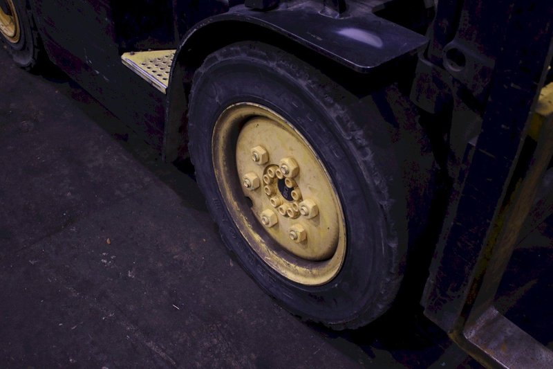 4,000 LBS DAEWOO PROPANE FORKLIFT: STOCK #75782