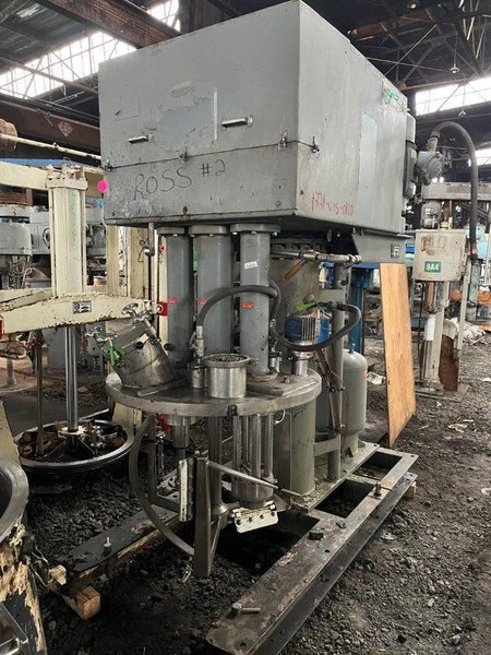 ROSS 100 GALLON ROSS TRIPLE MOTION VACUUM MIXER  -  PVM100
