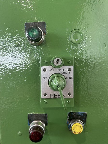 150 TON X 10' CHICAGO 810R MECHANICAL PRESS BRAKE. STOCK # 0641923