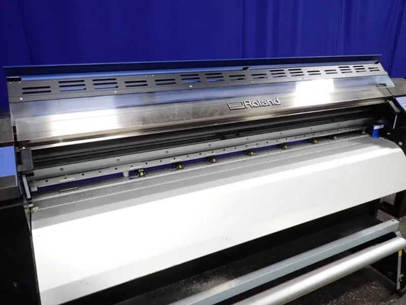 ROLAND 69" PRINTER / CUTTER  -  XR-640