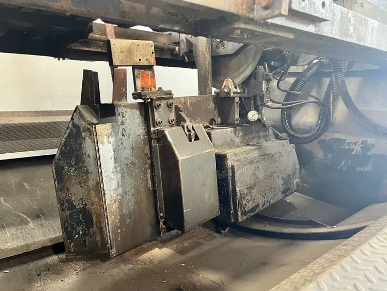 HEM 18" X 24" FULLY AUTOMATIC TILT FRAME VERTICAL BANDSAW MODEL VT120 HA-60 TS