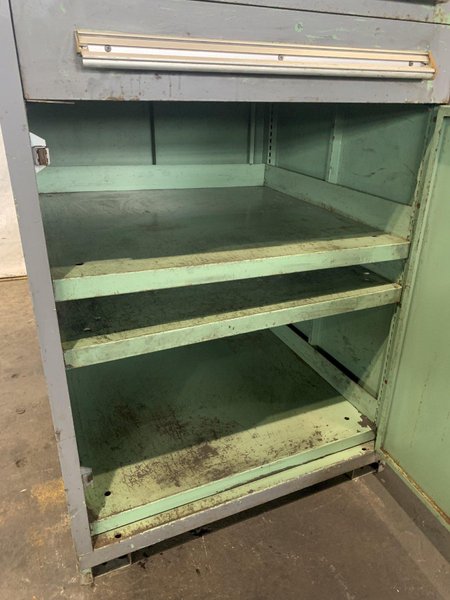 2-DRAWER STANLEY VIDMAR CABINET. STOCK #0903624