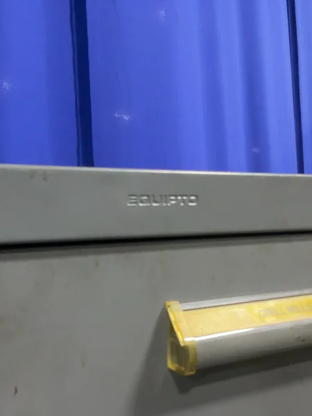 EQUIPTO 7 DRAWERS TOOL CABINET